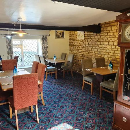 The Blue Cow Hotel South Witham Eksteriør billede