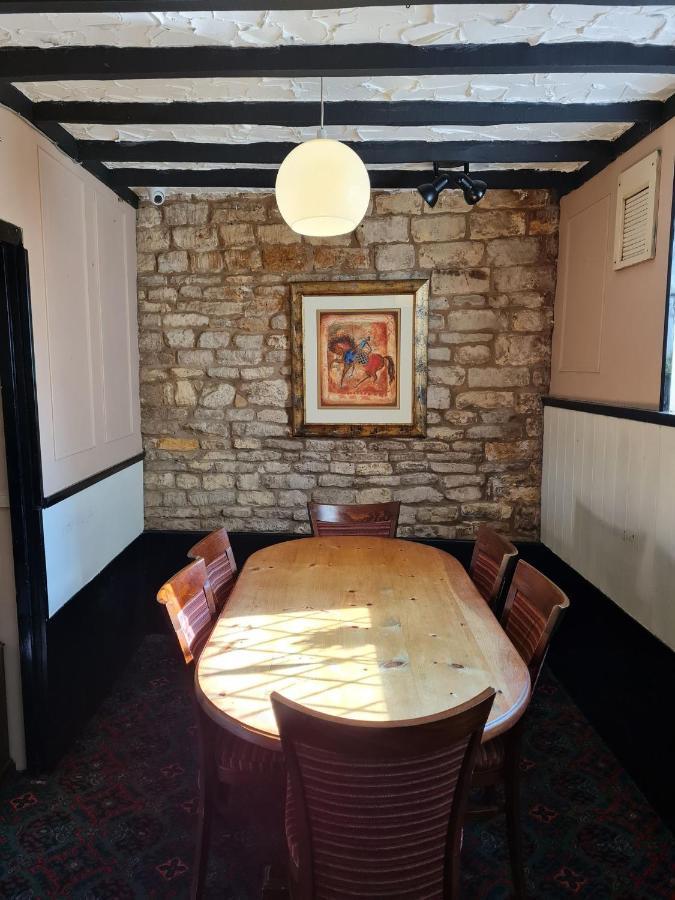 The Blue Cow Hotel South Witham Eksteriør billede