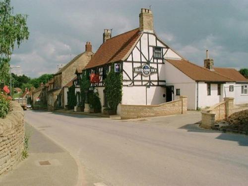 The Blue Cow Hotel South Witham Eksteriør billede